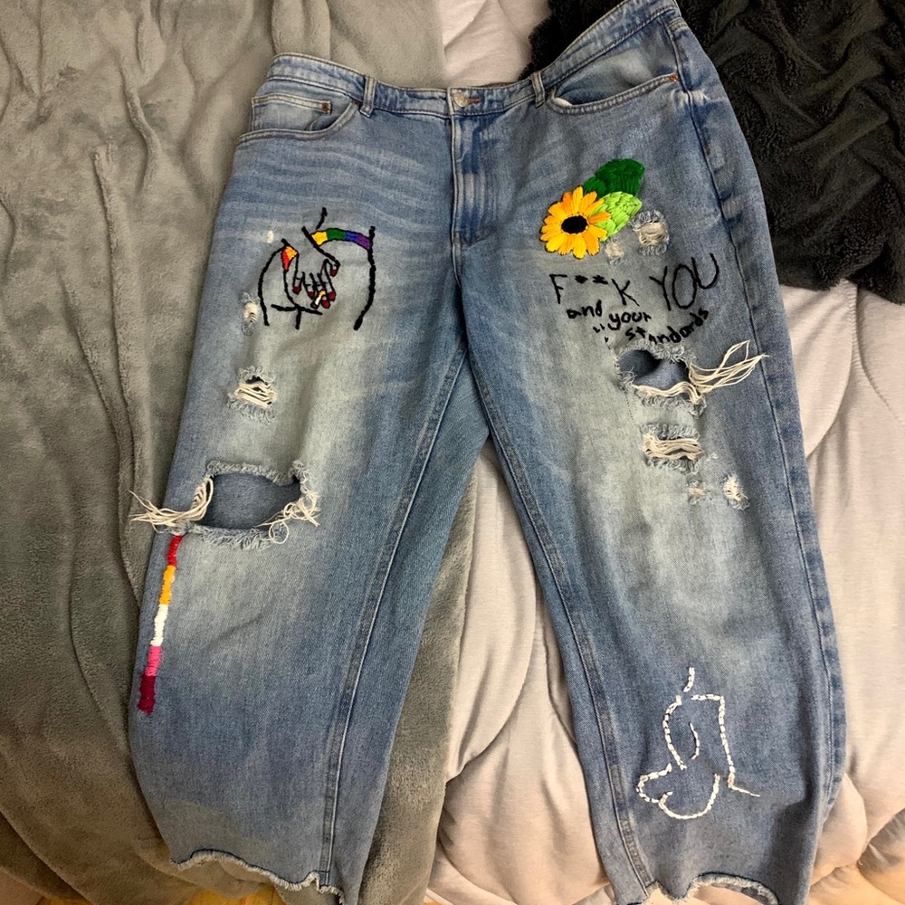 Embroidered pants
